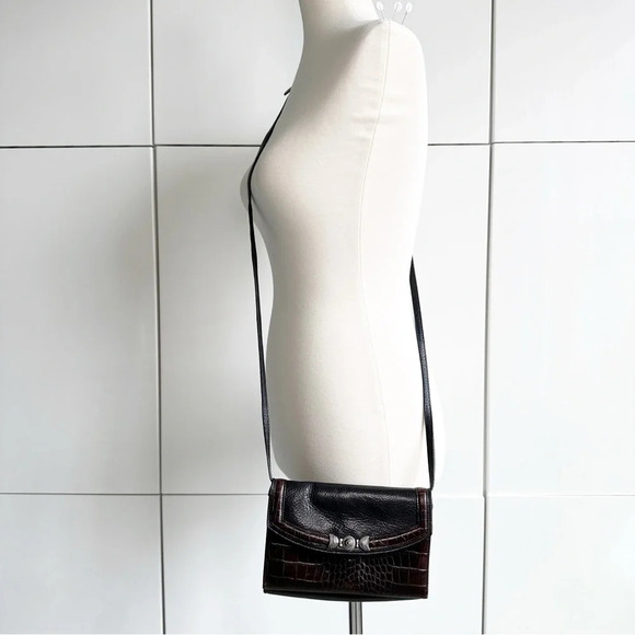 Brighton Leather WOC Black Faux Crocodile Cross Body Adjustable Strap Pockets - Picture 2 of 14